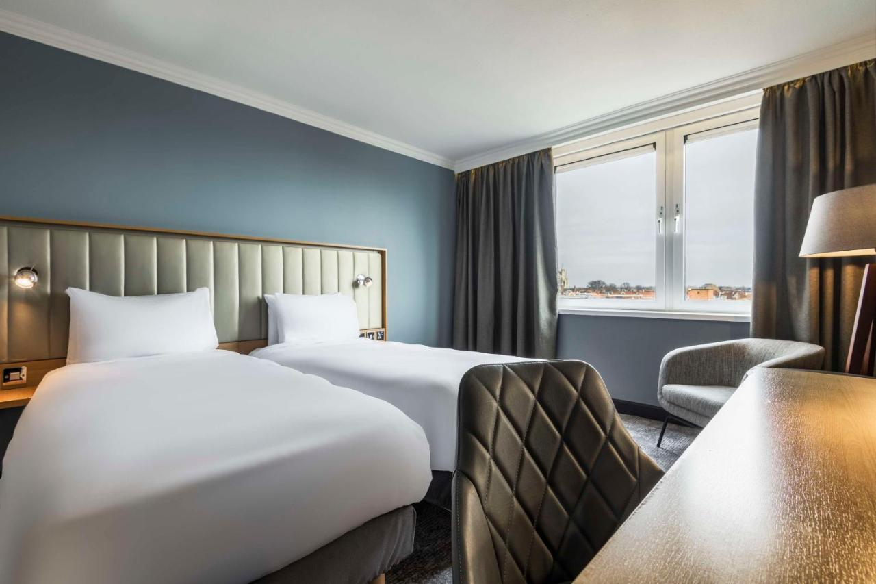 Radisson Hotel York Exterior photo